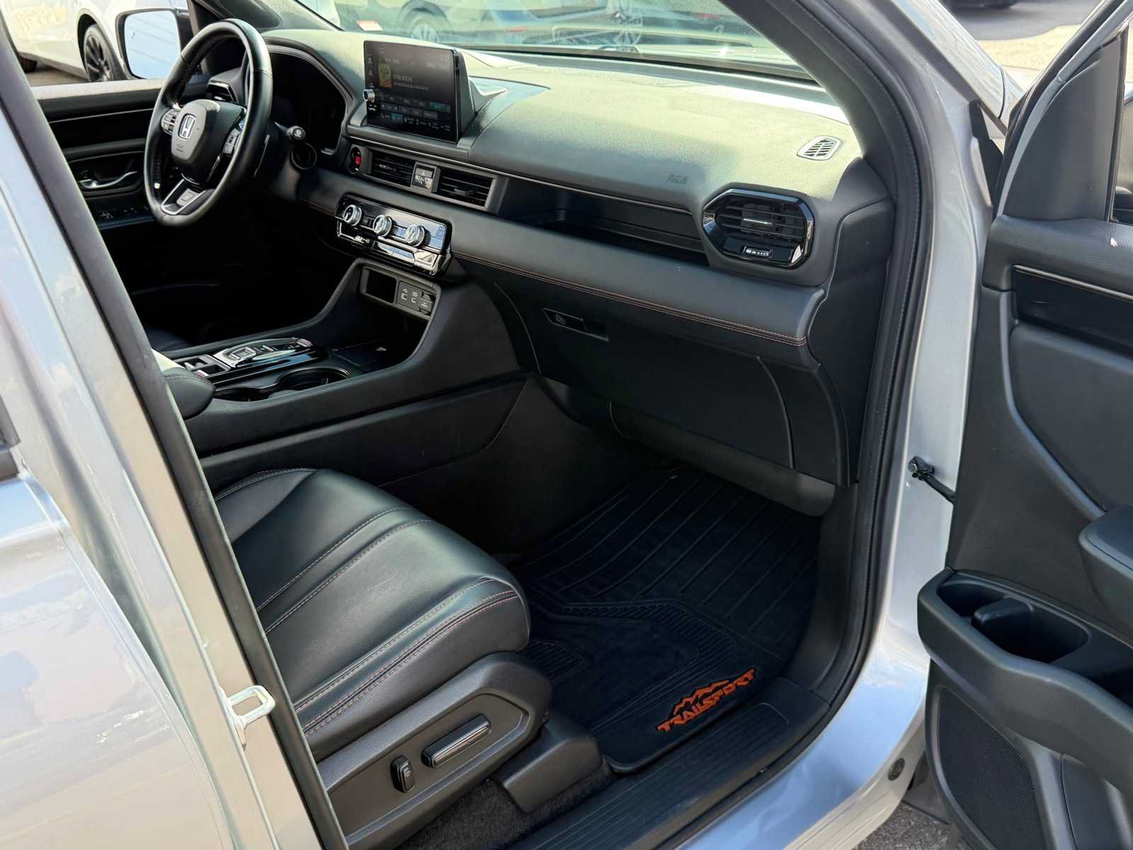 Used 2024 Honda Pilot TrailSport image 30