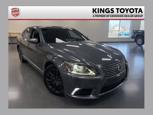 Used 2016 Lexus LS 460 AWD w/ Comfort Package image 1