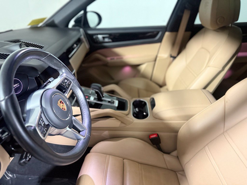 Used 2022 Porsche Cayenne Platinum Edition AWD/4WD image 21