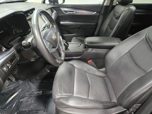 Used 2019 Cadillac XT5 Premium Luxury image 10