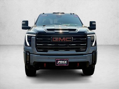 Used 2024 GMC Sierra 2500 AT4 w/ AT4 Premium Plus Package AWD/4WD image 2