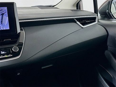 Used 2024 Toyota Corolla LE image 22