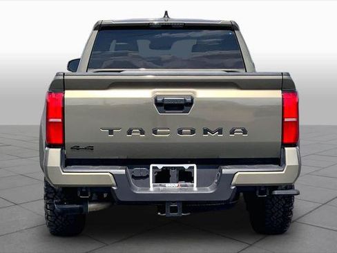 Certified 2025 Toyota Tacoma TRD Sport AWD/4WD image 5