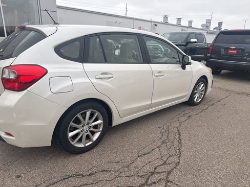 Used 2014 Subaru Impreza 2.0i Premium w/ All-Weather Package w/CVT image 3