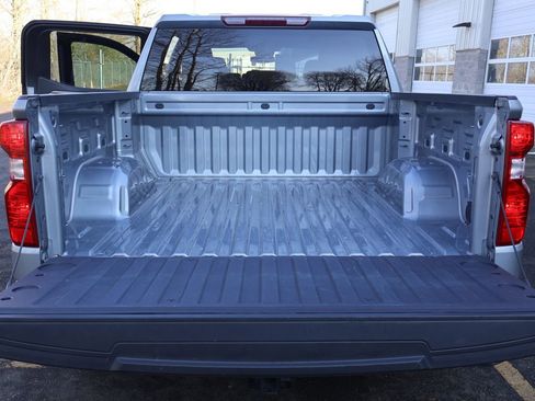 Used 2025 Chevrolet Silverado 1500 LT image 32