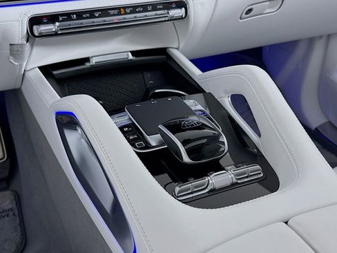 New 2026 Mercedes-Benz Maybach GLS 600 4MATIC image 5