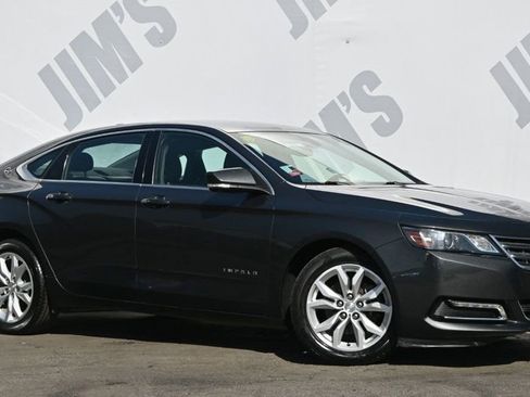 Used 2018 Chevrolet Impala LT image 3