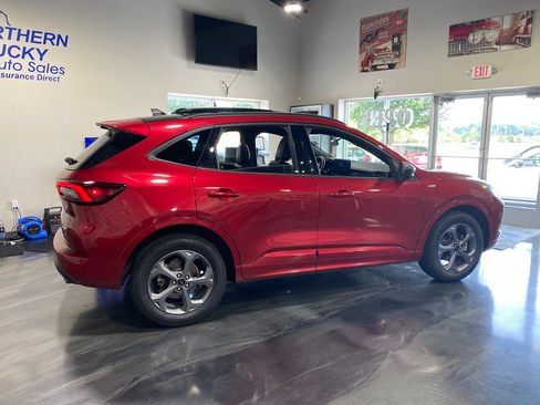 Used 2023 Ford Escape ST-Line w/ Tech Pack #1 AWD/4WD image 2