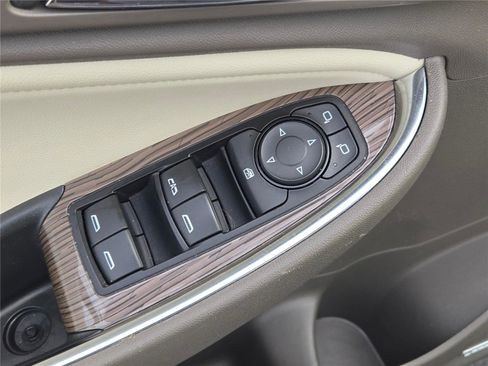 Used 2024 Chevrolet Malibu LT image 22