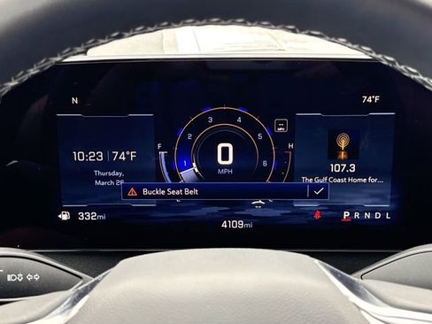 Used 2025 Chevrolet Traverse LT w/ Sun and Wheel Package image 22