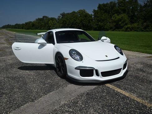Used 2014 Porsche 911 GT3 RWD image 12