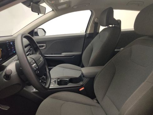 Used 2025 Kia K4 FWD image 17