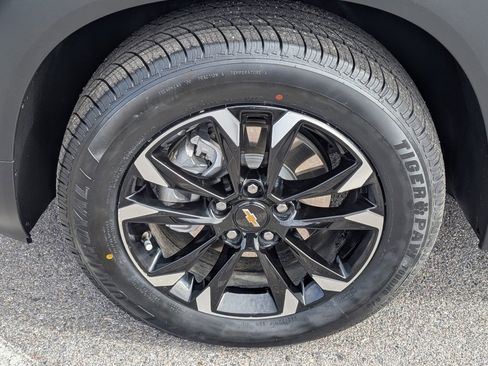 Used 2021 Chevrolet TrailBlazer LT w/ Convenience Package image 24