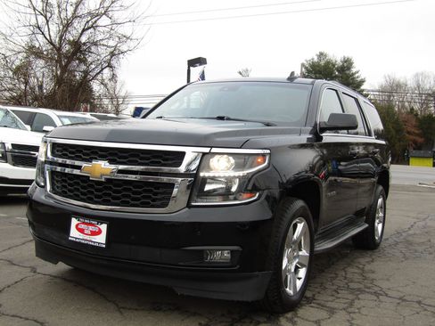 Used 2016 Chevrolet Tahoe LT image 3