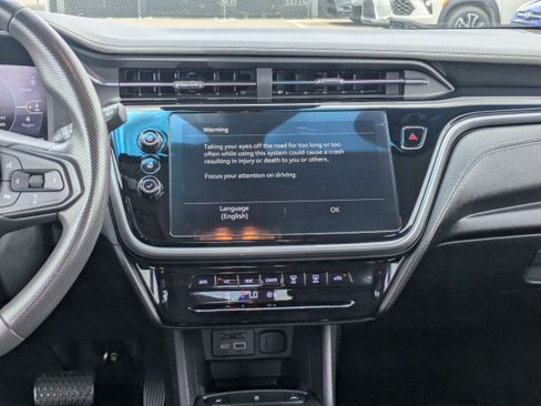 Used 2023 Chevrolet Bolt LT w/ Driver Confidence Package FWD image 17