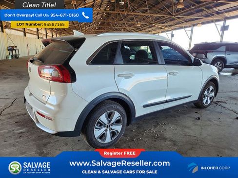 Used 2018 Kia Niro LX FWD image 4