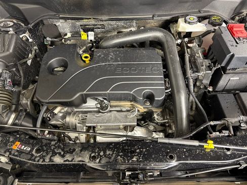 Used 2026 Chevrolet Equinox ACTIV w/ Convenience Package III image 42