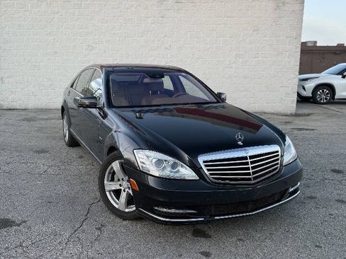 Used 2012 Mercedes-Benz S 550 4MATIC w/ Premium 2 Pkg image 1