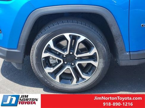 Used 2024 Jeep Compass Limited AWD/4WD image 12