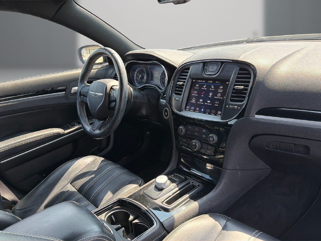 Used 2022 Chrysler 300 S RWD image 15