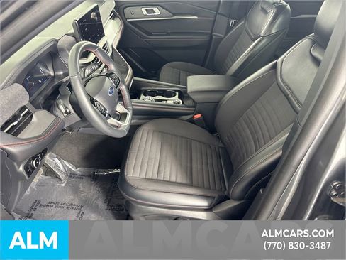 Used 2025 Ford Explorer ST-Line image 9