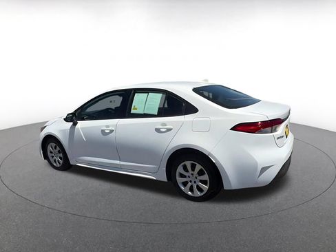 Used 2025 Toyota Corolla LE FWD image 10