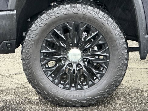 Certified 2024 Chevrolet Silverado 3500 LTZ w/ LTZ Premium Package image 34