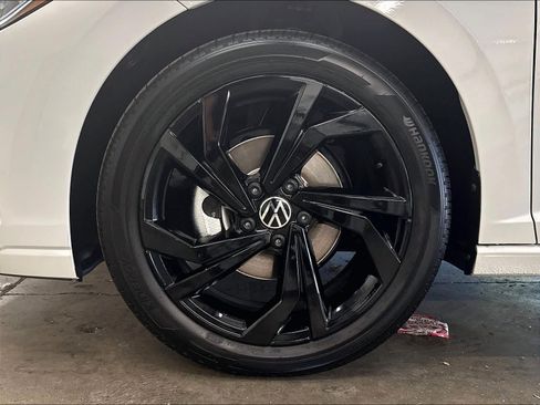 New 2026 Volkswagen Jetta SE FWD image 13