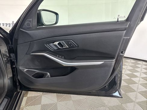 Used 2025 BMW 330i Sedan image 28