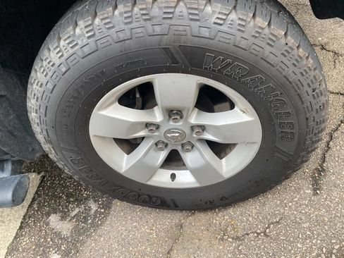Used 2024 RAM 1500 Classic SLT AWD/4WD image 5