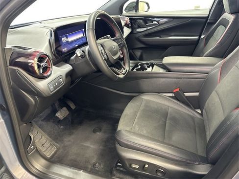 Used 2024 Chevrolet Blazer EV RS image 11