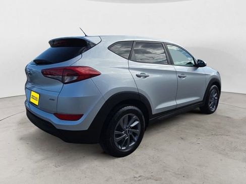 Used 2018 Hyundai Tucson SE w/ Cargo Package AWD/4WD image 5