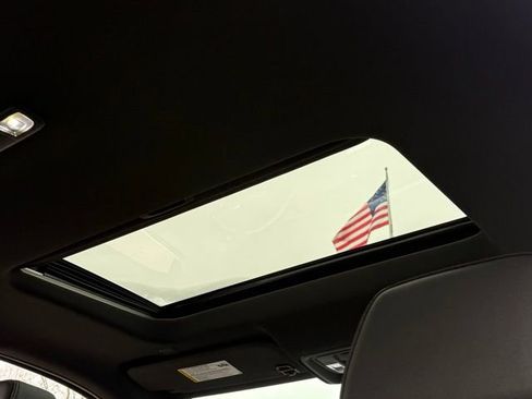 Used 2022 Chevrolet Silverado 1500 High Country w/ High Country Premium Package image 17