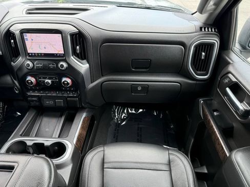 Used 2019 GMC Sierra 1500 Denali w/ Denali Ultimate Package AWD/4WD image 22