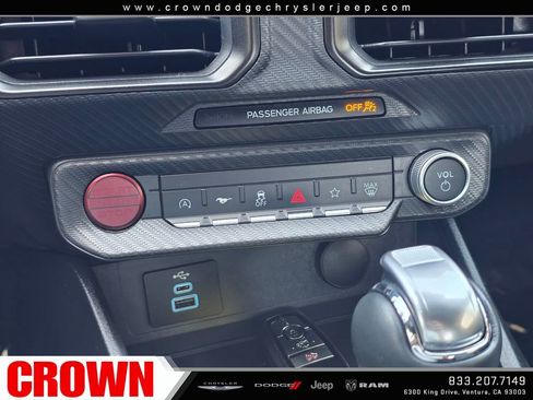 Used 2025 Ford Mustang Convertible RWD image 36