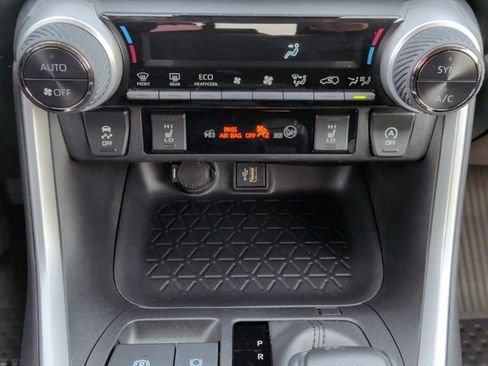 Certified 2024 Toyota RAV4 XLE w/ Convenience Package image 21