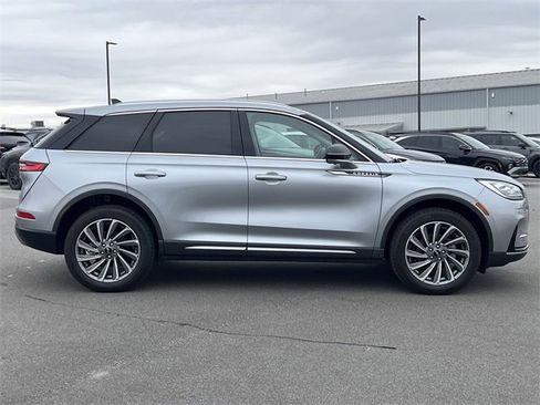 Used 2023 Lincoln Corsair Reserve w/ Equipment Group 201A image 40