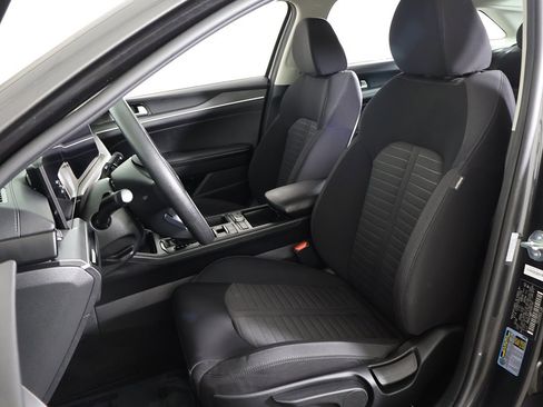 Used 2025 Kia K5 LXS image 28