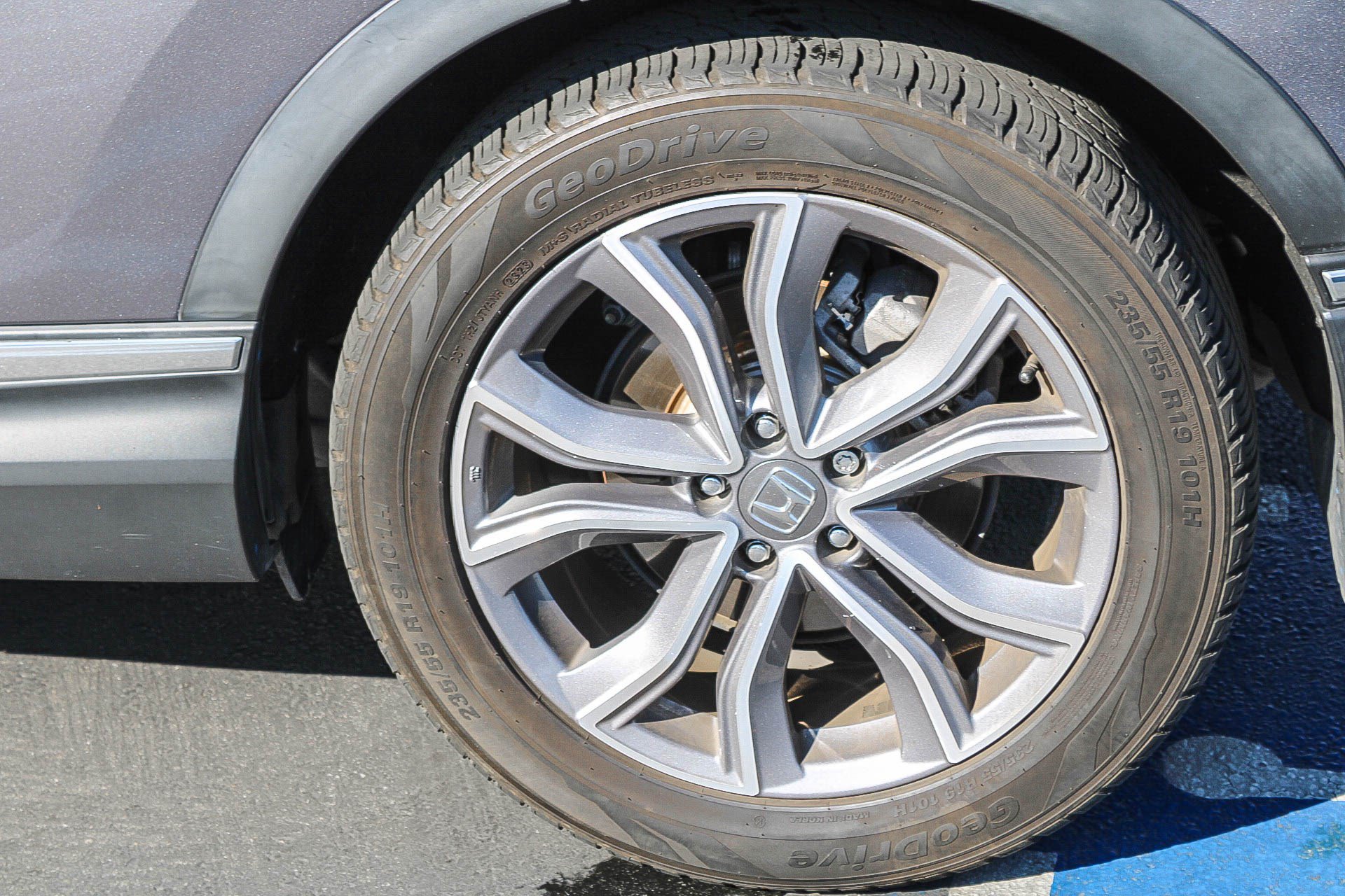 Used 2020 Honda CR-V Touring image 12