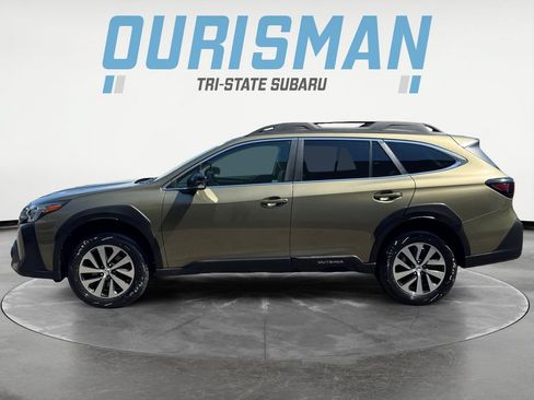 Certified 2024 Subaru Outback Premium AWD/4WD image 3