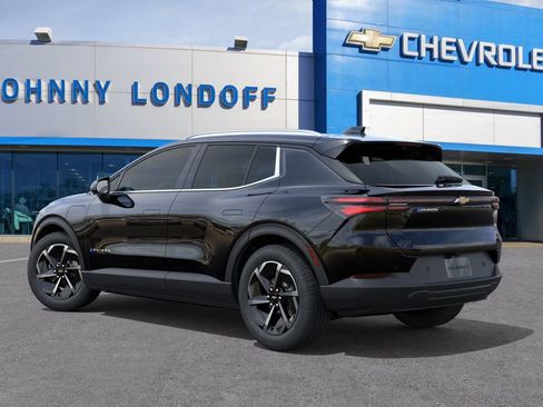 New 2026 Chevrolet Equinox EV LT image 3