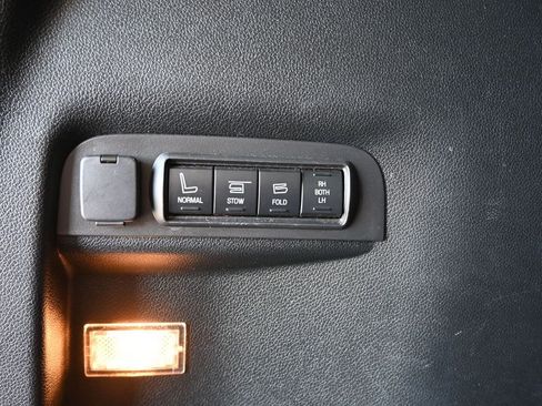 Used 2019 Ford Explorer Limited w/ Class III Trailer Tow Package image 20