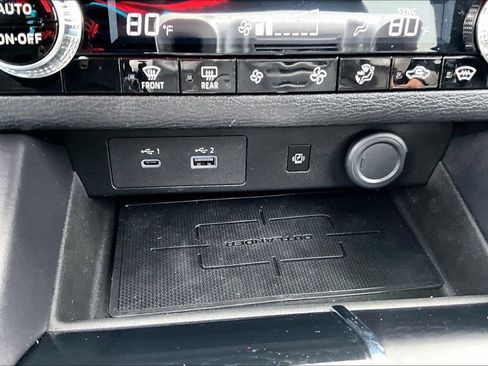 Used 2025 Mitsubishi Outlander LE image 31