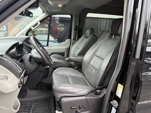 Used 2018 Ford Transit 250 148 Medium Roof w/ Exterior Upgrade Package RWD image 9