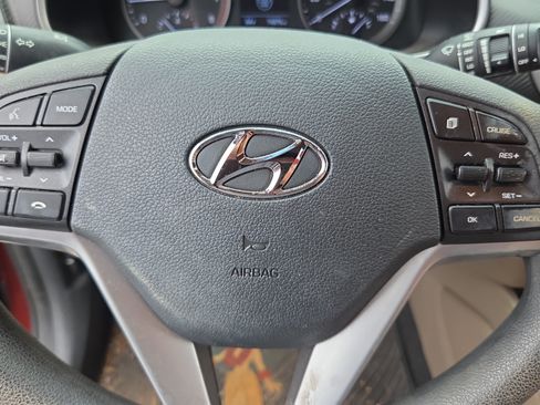 Used 2020 Hyundai Tucson Value FWD image 22