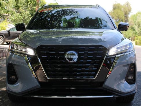 Used 2023 Nissan Kicks SR FWD image 38