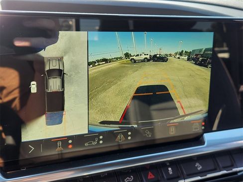 New 2025 GMC Sierra 2500 SLT image 19