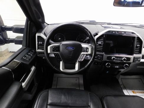 Used 2022 Ford F250 Lariat w/ Black Appearance Pkg image 43