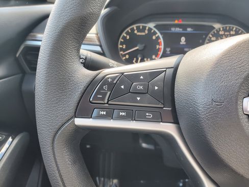 Certified 2023 Nissan Altima 2.5 SV image 17