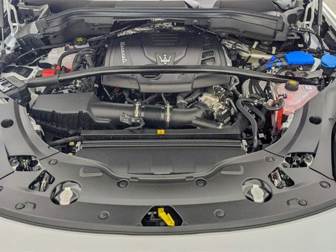 Used 2024 Maserati Grecale GT image 60